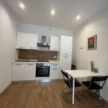 Moderna Centro Storico Wifi Duomo Sv Apartman